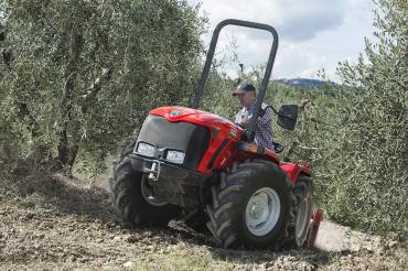 TN 5800 TORA | Tracteur 4x4 Égale Antonio Carraro